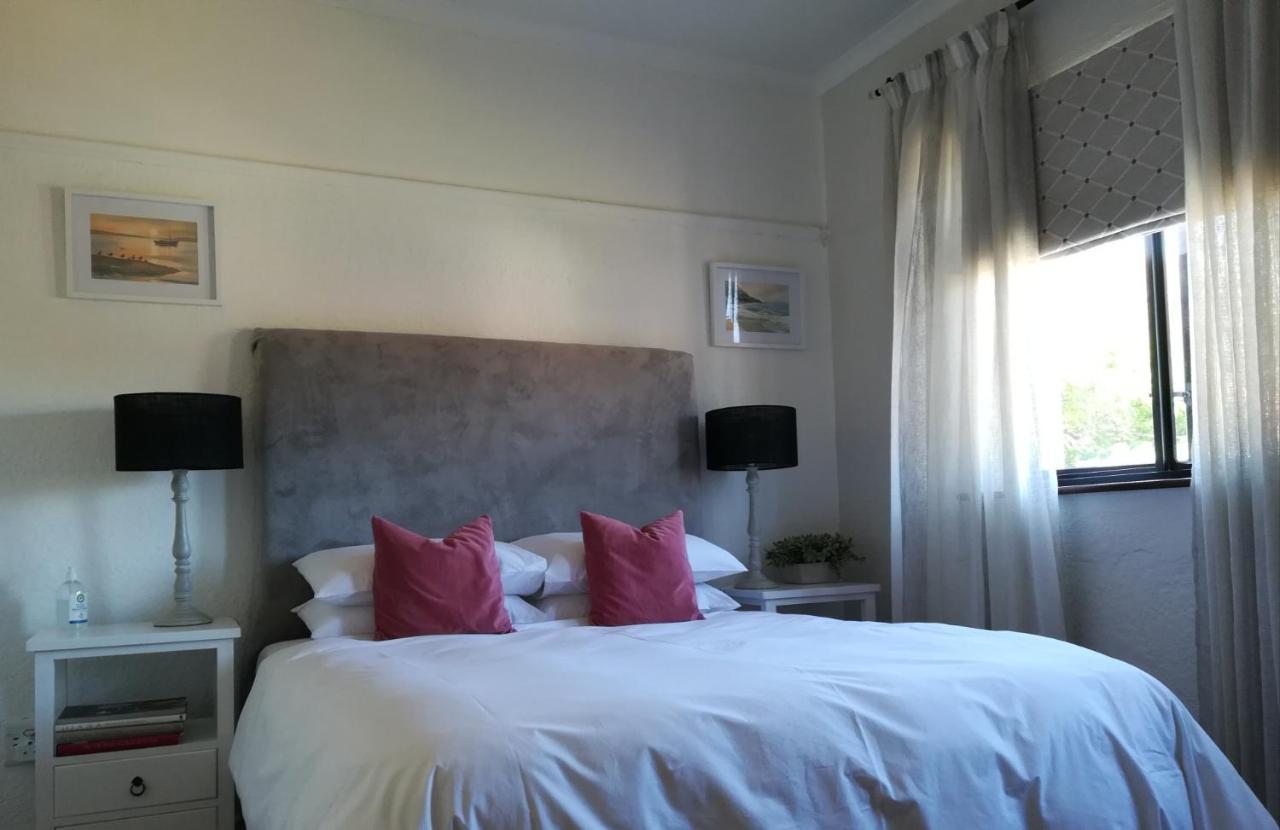 One Above Apartment เคปทาวน์ ภายนอก รูปภาพ